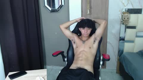 KIM online show from May 12, 1:52 pm