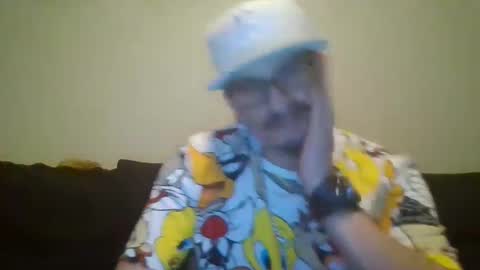 Snapshot of king761987 chatting on September 28, 3:04 am king761987 online show from September 28, 3:04 am