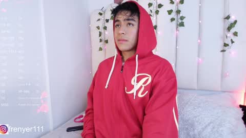 Snapshot of king_azahell chatting on January 7, 3:58 am king  help me reach 100 likes online show from January 7, 3:58 am