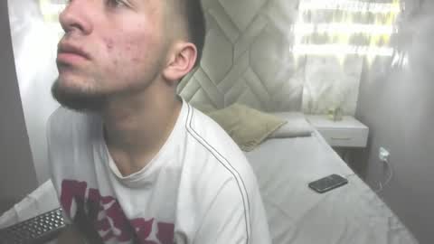 Snapshot of king_dante_ chatting on February 8, 8:21 pm King Dante  online show from February 8, 8:21 pm