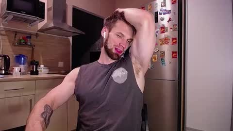 king_pong online show from December 4, 9:13 pm