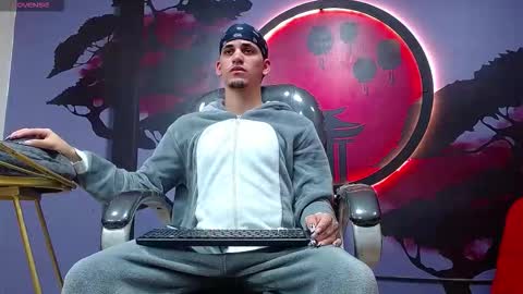 king voy online show from November 1, 9:08 pm