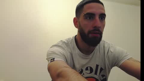 KingKarlos  online show from December 17, 5:26 pm