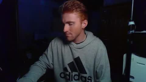 Snapshot of kingoffootfetish chatting on October 26, 6:26 am Master  King Tommy online show from October 26, 6:26 am