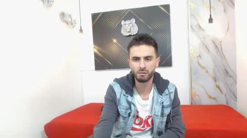 KING  online show from April 2, 3:48 am