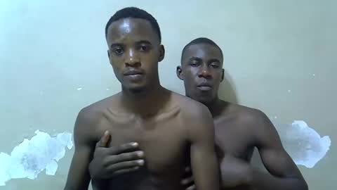 kingsleeee online show from April 19, 9:53 am