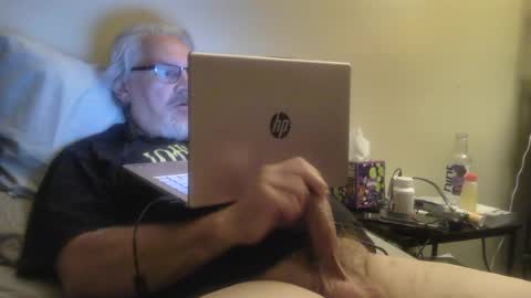 kingtongue10 online show from August 1, 11:53 am