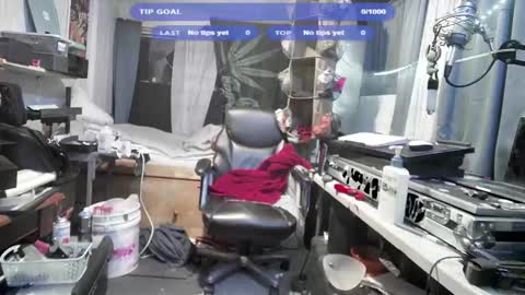 Kinky Cassie online show from December 5, 1:02 am