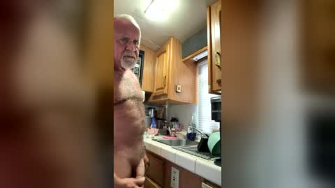 kinkydad68 online show from June 20, 7:52 pm