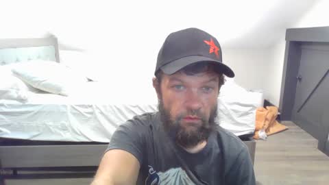 kis4kum online show from September 23, 4:06 pm