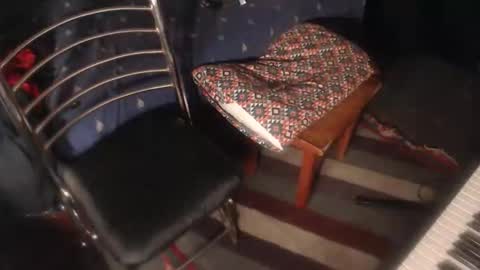 Your Man online show from April 8, 8:36 am