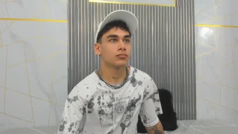 kitsune_44 online show from March 23, 8:26 pm