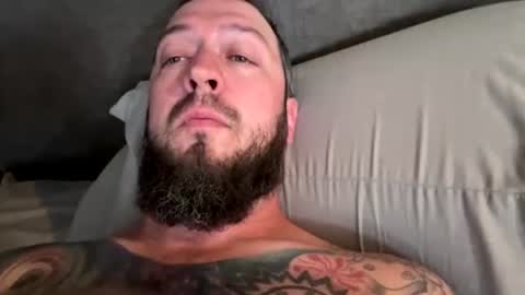kittmatt31 online show from July 29, 1:43 pm