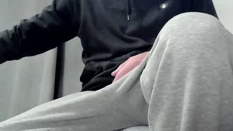 kiwibulge123 online show from March 23, 7:14 am