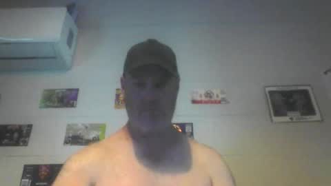 kiwiguy19773 online show from November 9, 2:37 am