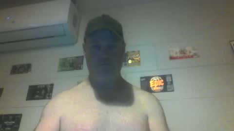 Snapshot of kiwiguy19773 chatting on October 22, 6:06 am kiwiguy19773 online show from October 22, 6:06 am