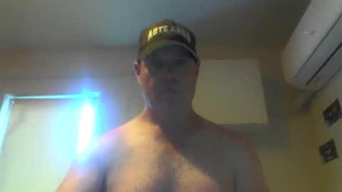 Snapshot of kiwiguy19773 chatting on January 19, 4:22 am kiwiguy19773 online show from January 19, 4:22 am