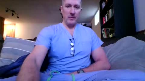 Knight3975 online show from March 19, 3:48 pm