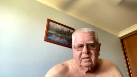 Aussiedude online show from December 23, 3:50 am