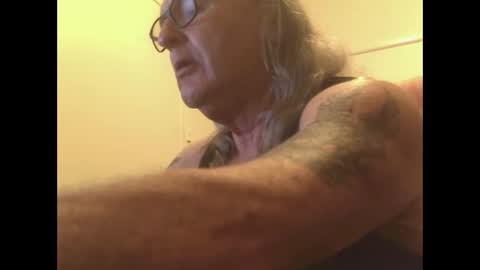 knobout online show from April 2, 1:19 pm