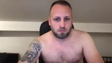 hugo online show from March 10, 7:07 pm