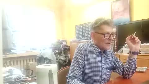 Snapshot of korek24hot chatting on March 7, 2:12 pm Korek online show from March 7, 2:12 pm