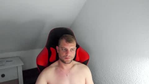 Bartek online show from May 4, 1:18 am