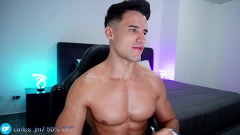 Snapshot of krops_ chatting on January 18, 2:18 am KROPS online show from January 18, 2:18 am