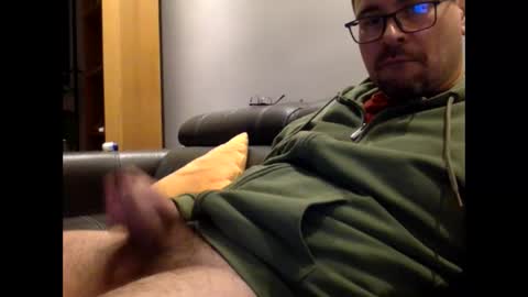 krzysztof1977 online show from December 17, 10:32 pm