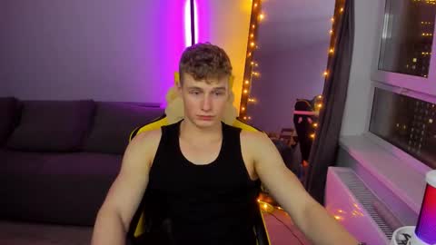 kurt_hanssen online show from March 3, 5:42 pm