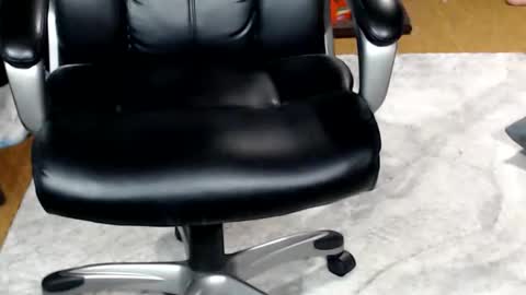 kwib34 online show from April 11, 10:08 am