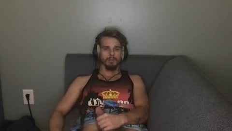 Snapshot of kxng222 chatting on October 15, 8:33 am kxng222 online show from October 15, 8:33 am