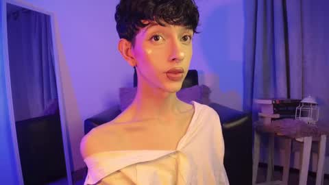 Kyle Cooper online show from March 3, 2:33 am