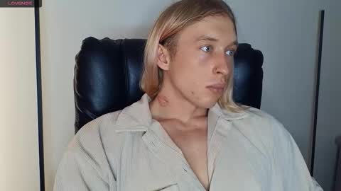 Adonis online show from March 28, 10:15 am