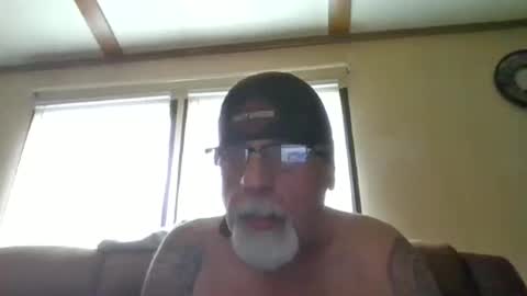 laidbackluxury online show from May 28, 4:05 pm