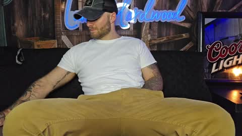 Snapshot of lancehardwood222 chatting on January 21, 1:50 am LANCE online show from January 21, 1:50 am