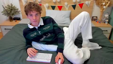 Fandi online show from February 2, 3:17 pm