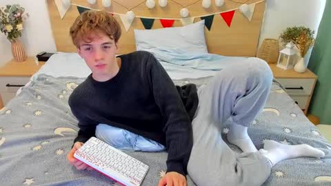 Fandi online show from March 10, 10:39 am