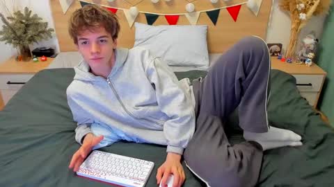 Fandi online show from February 4, 5:31 am