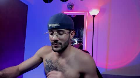 larry_stewart online show from February 27, 11:26 pm