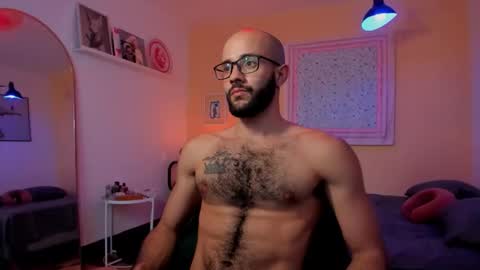 larry_stewart online show from February 10, 10:36 pm