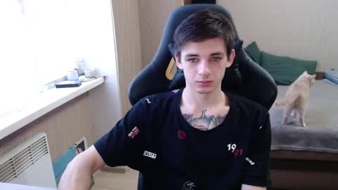 Snapshot of last_kenny chatting on December 14, 12:23 pm Kenny online show from December 14, 12:23 pm