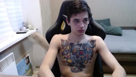 Snapshot of last_kenny chatting on December 17, 1:38 pm Kenny online show from December 17, 1:38 pm