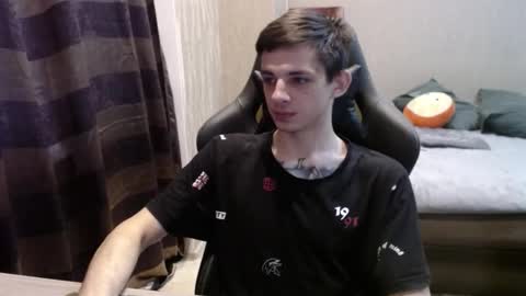 Snapshot of last_kenny chatting on October 8, 11:47 am Kenny online show from October 8, 11:47 am