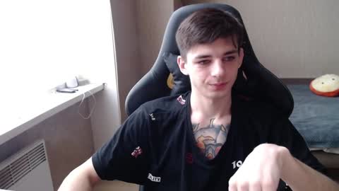 Snapshot of last_kenny chatting on February 7, 12:28 pm Kenny online show from February 7, 12:28 pm