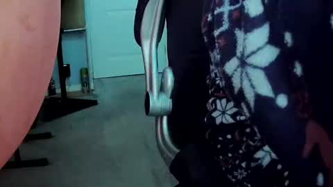 latexchris77 online show from February 16, 11:16 am