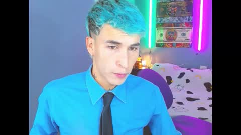 Snapshot of latin_boysxxx_ chatting on October 10, 3:00 am SANTI  AND JORDAN online show from October 10, 3:00 am