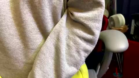 latinboy3232 online show from January 3, 3:16 am