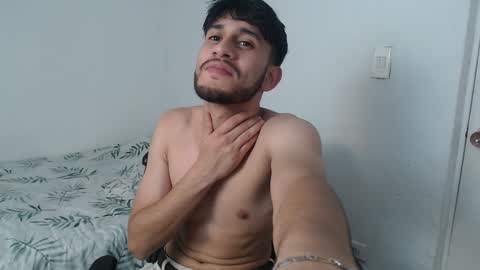 camilo online show from January 10, 10:15 pm