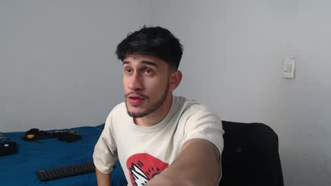 camilo online show from January 31, 1:54 am